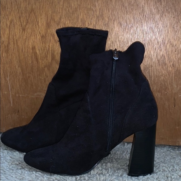 Cape Robbin Black Boots - Picture 6 of 7